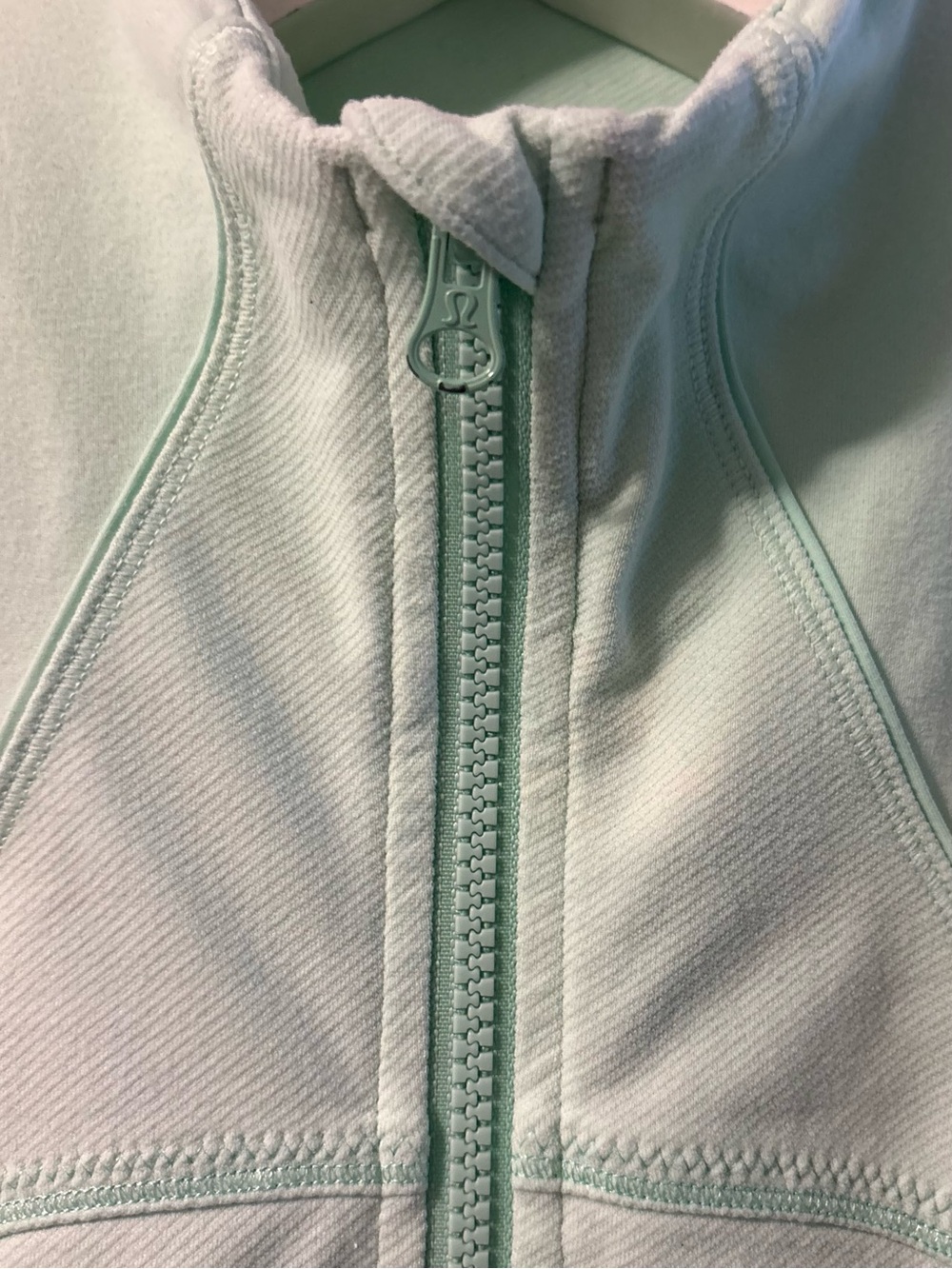 Lululemon Forme Jacket - Picture 6 of 13